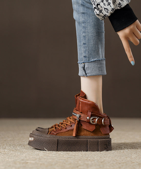 Nuevas botas con cordones de piel de vacuno color chocolate