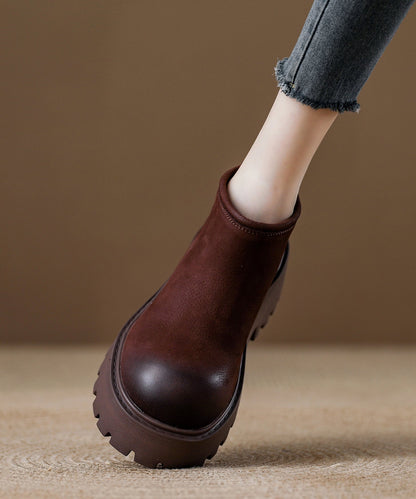 Botines de plataforma con cremallera y diseño en color café