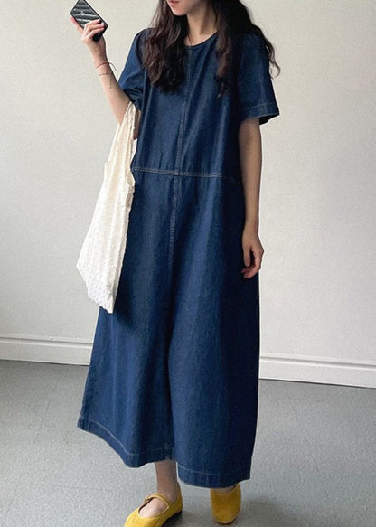 Neues langes Sommerkleid aus Denimblau mit Rundhalsausschnitt und Taschen