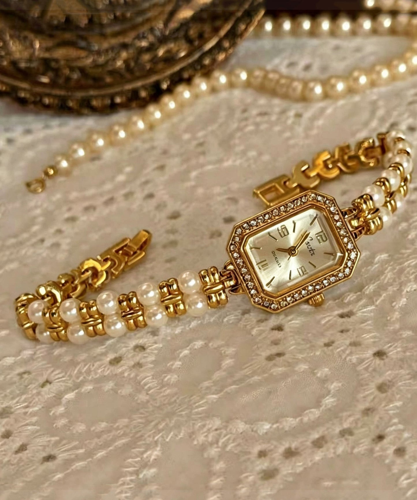 New Gold Metal Alloy Zircon Pearl Watches