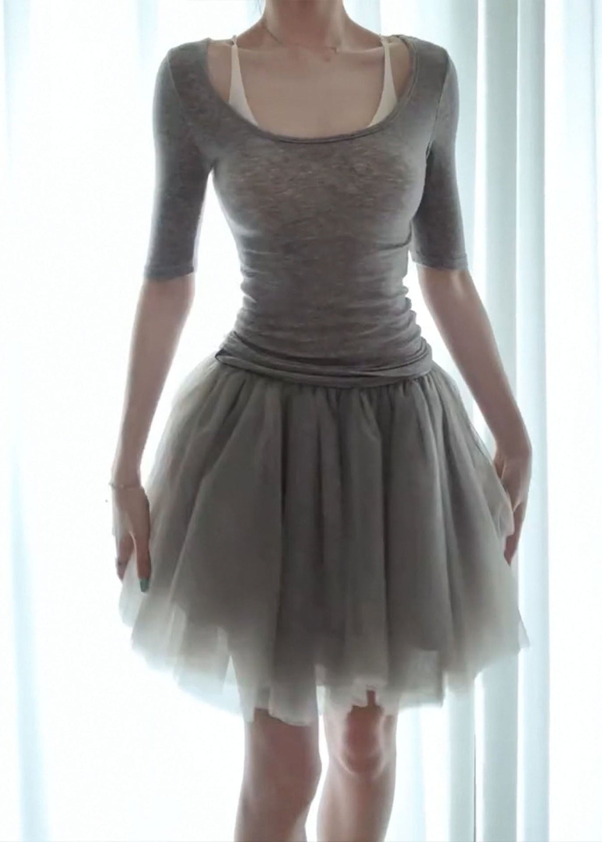 New Grey O Neck Cotton Top And Tulle Skirts Two Piece Set Fall