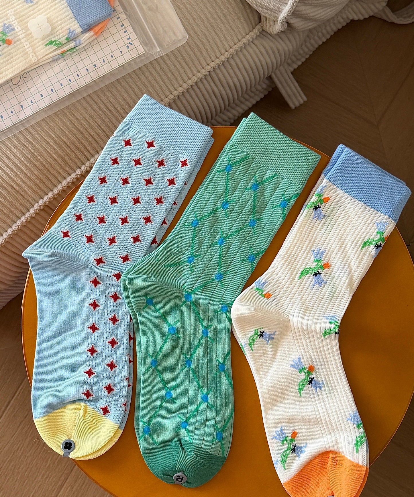 New Lightweight Breathable Jacquard Mid Calf Socks