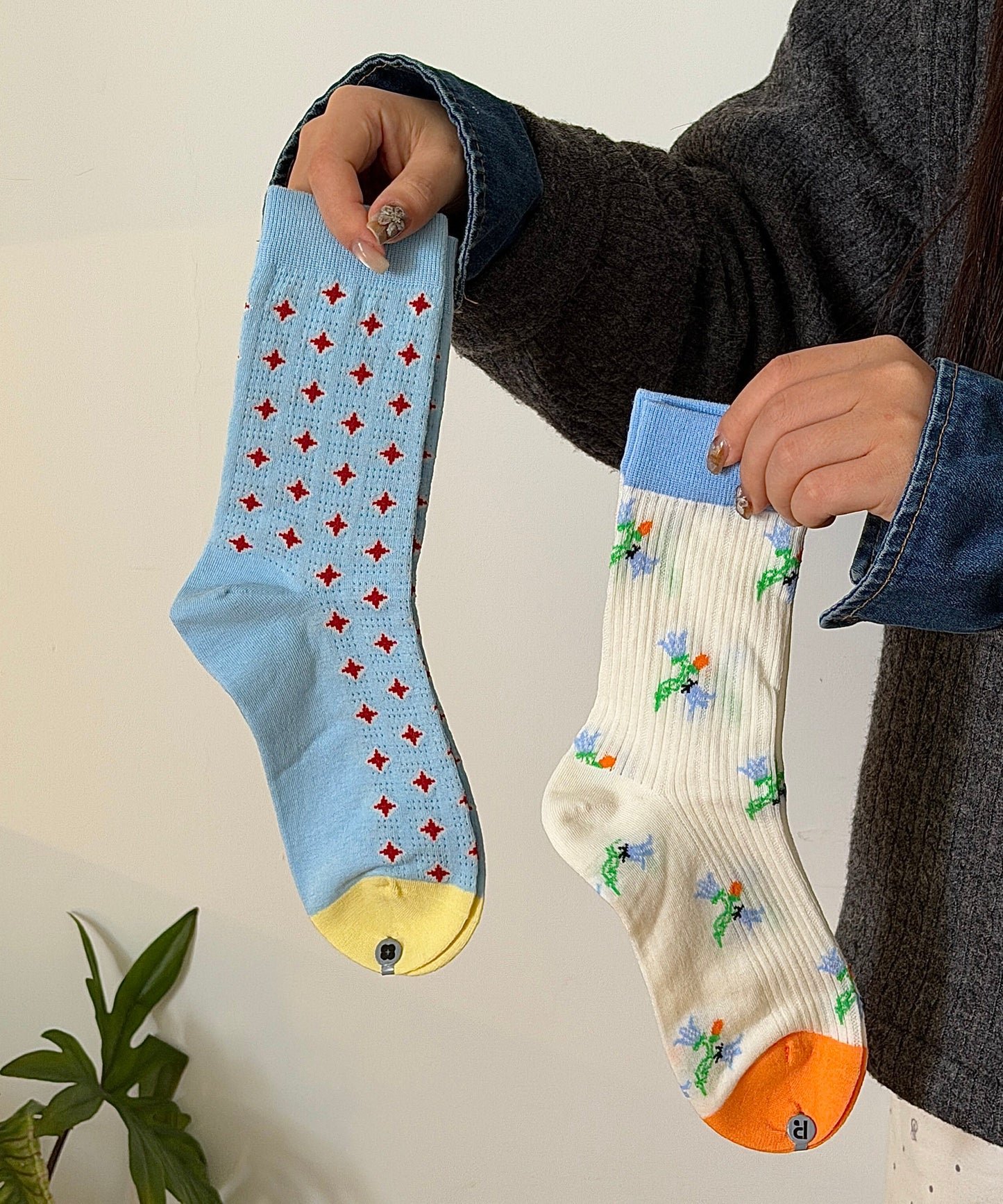 New Lightweight Breathable Jacquard Mid Calf Socks
