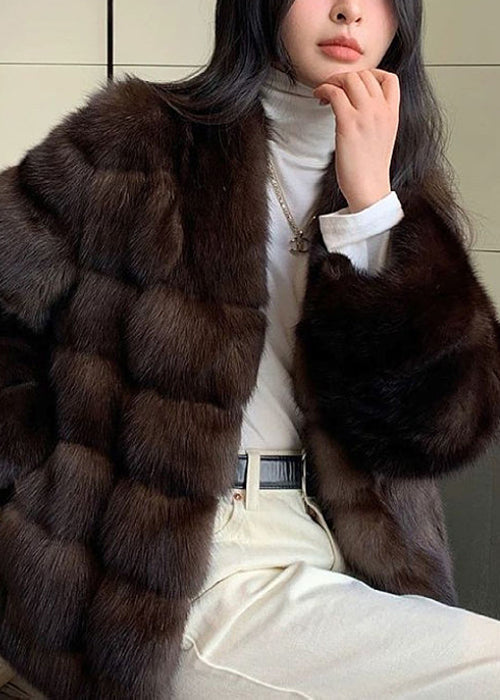 Nuevo abrigo de piel y cuello en V morado con bolsillos para invierno