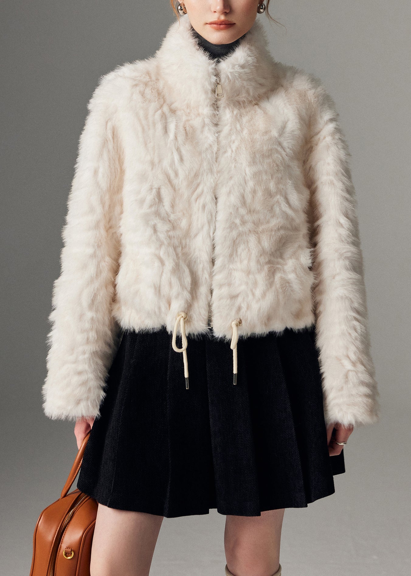 Nuevos abrigos de piel con cuello alto blanco, cremallera y cintura ceñida para invierno