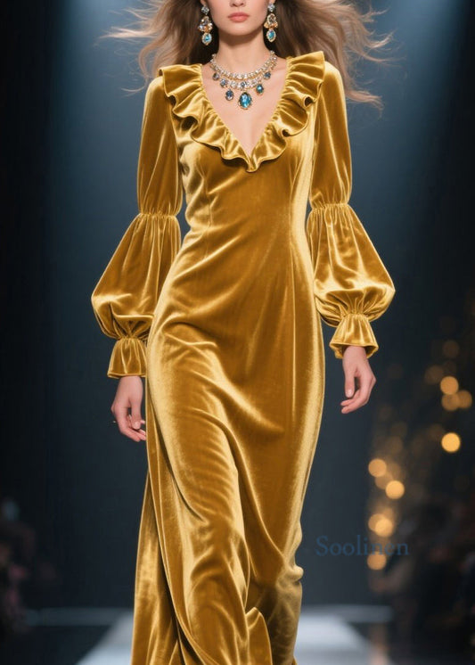 Neue gelbe Maxikleider aus Samt mit Rüschen und Patchwork-Design für den Frühling