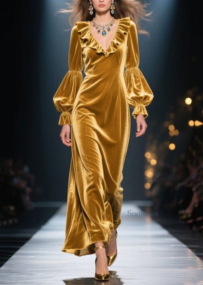 Neue gelbe Maxikleider aus Samt mit Rüschen und Patchwork-Design für den Frühling