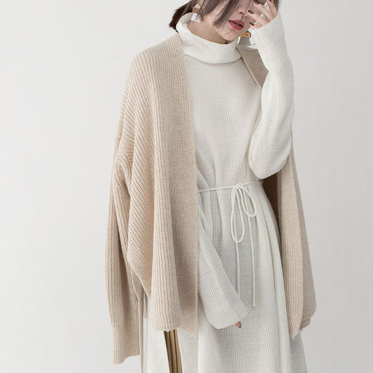 Neuer beigefarbener Winterpullover mit V-Ausschnitt und Bindegürtel, stricken, Sweat-Tops, lässiges Top