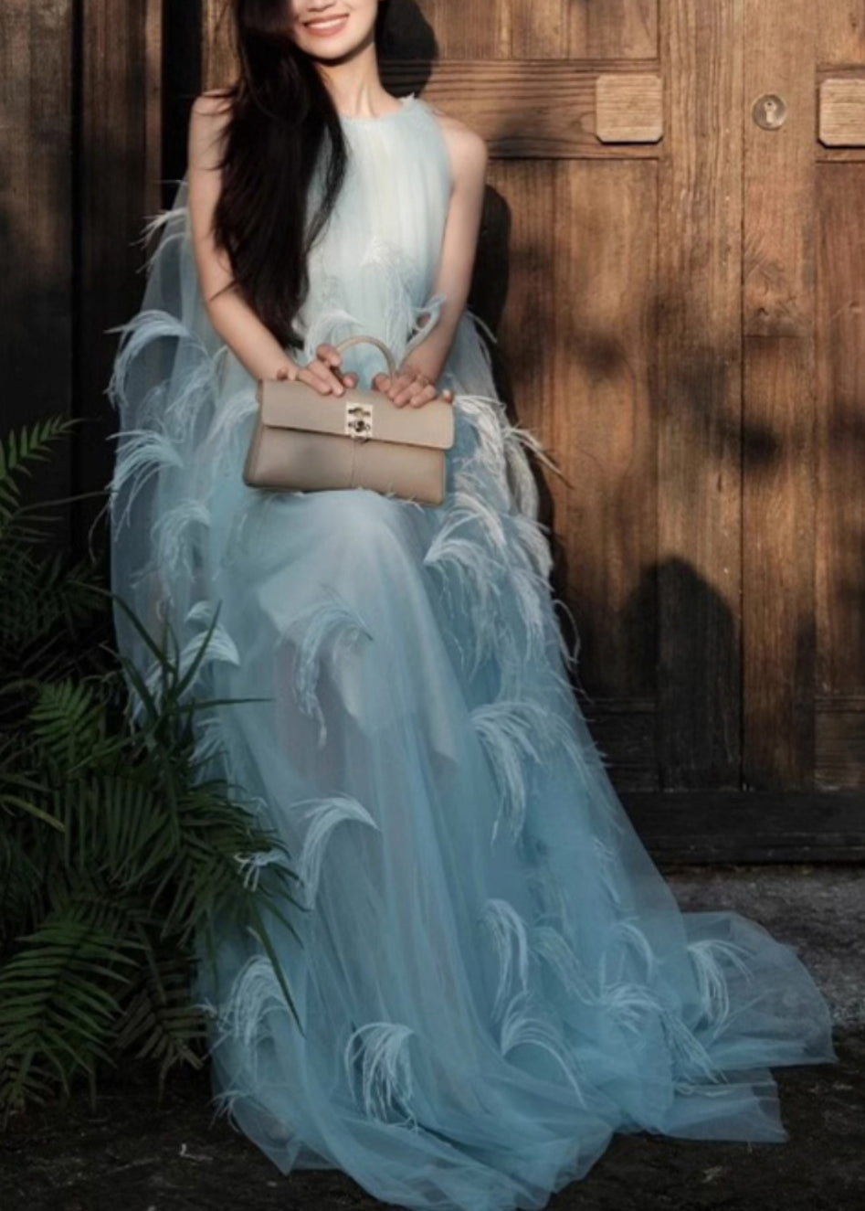 Novelty Blue Feather Patchwork Chiffon Robe Dresses Sleeveless