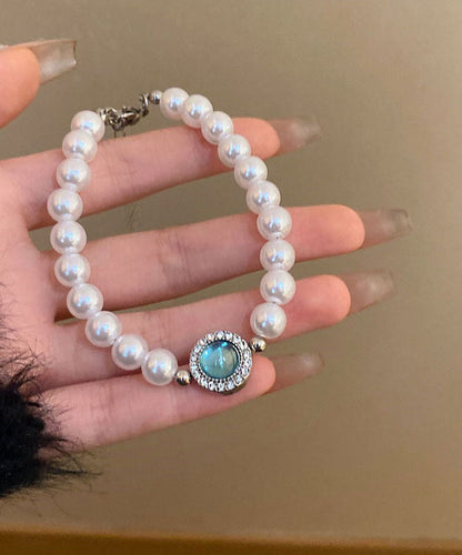 Neuartiges Armband mit Anhänger und Zirkonia-Perlen