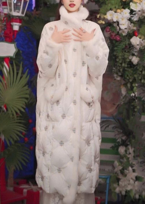 Parkas de algodón con parches de pelo de conejo y bolsillos naranjas bordados