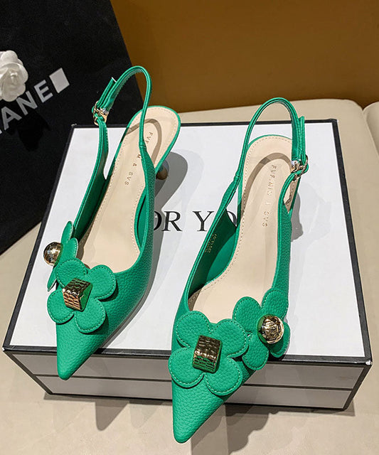 Orangefarbene Stiletto-Sandalen mit spitzer Zehenpartie und Blumen-Pailletten