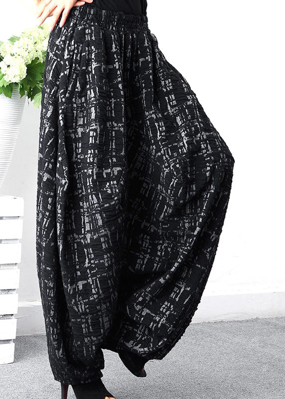Oversize-Winterhose mit weitem Bein und Karomuster in Schwarz aus Bio-Baumwolle