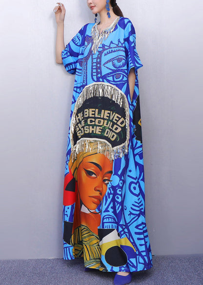 Sommerkleider aus Bio-Baumwolle mit blauem Quastenmuster