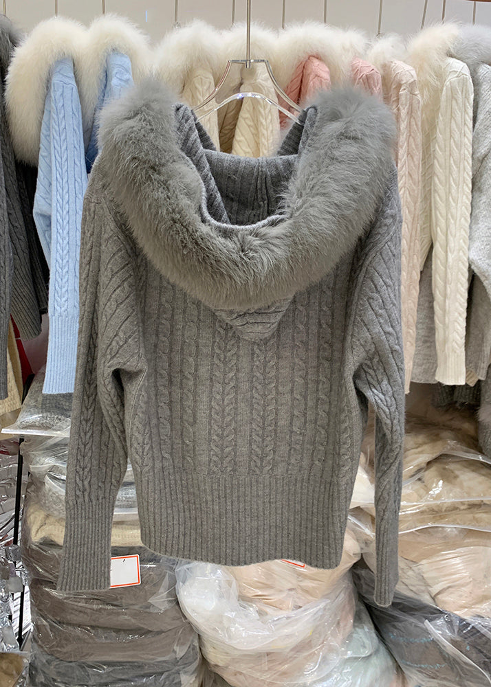 Winter-Strickjacke mit Kapuze und Pelzkragen aus Bio-Baumwolle in Dunkelgrau