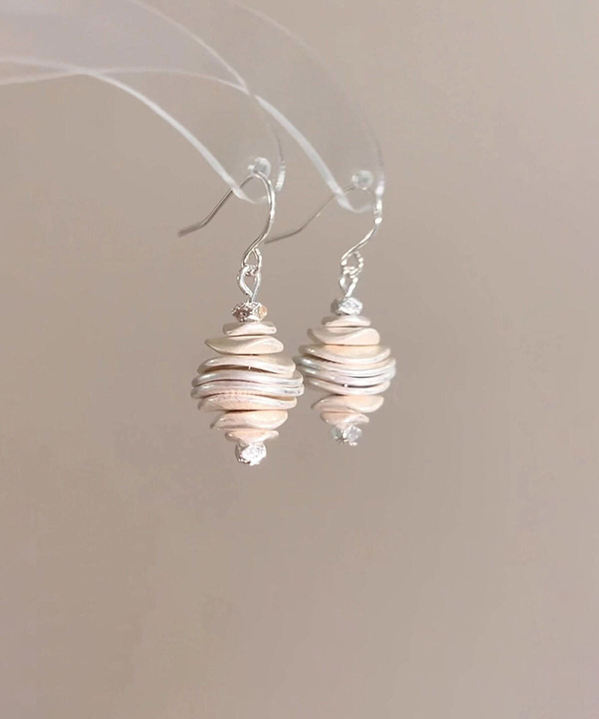 Original Design Beige Copper Overgild Conch Drop Earrings