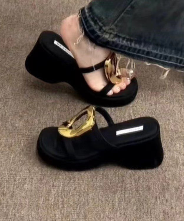 Original Design Schwarze Sandalen mit Keilabsatz und Pailletten