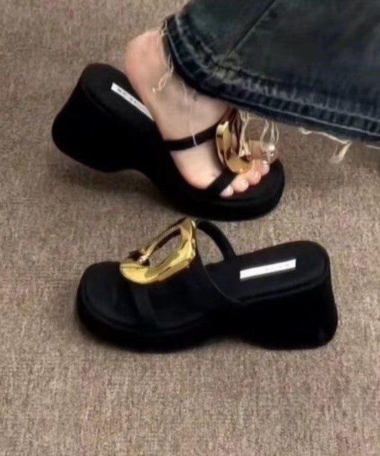 Original Design Schwarze Sandalen mit Keilabsatz und Pailletten