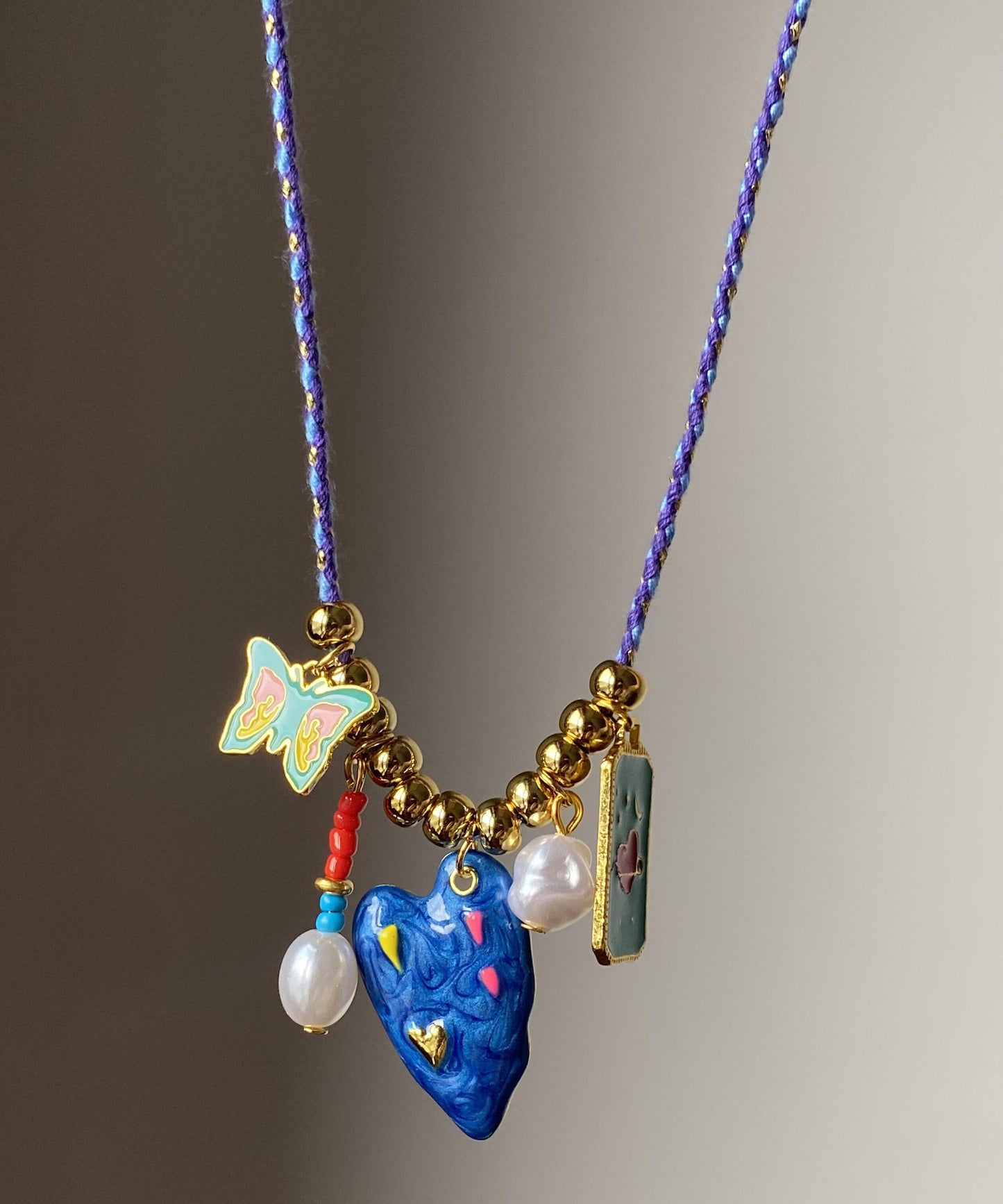 Original Design Halskette mit Schmetterlingsanhänger aus blauer Legierung und Tropfenglasur