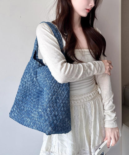 Bolso de hombro de gran capacidad en denim azul con diseño original