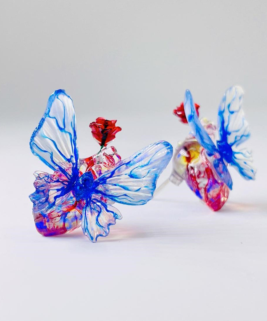 Pendientes de mariposa de resina en plata de ley con diseño original en bloques de color