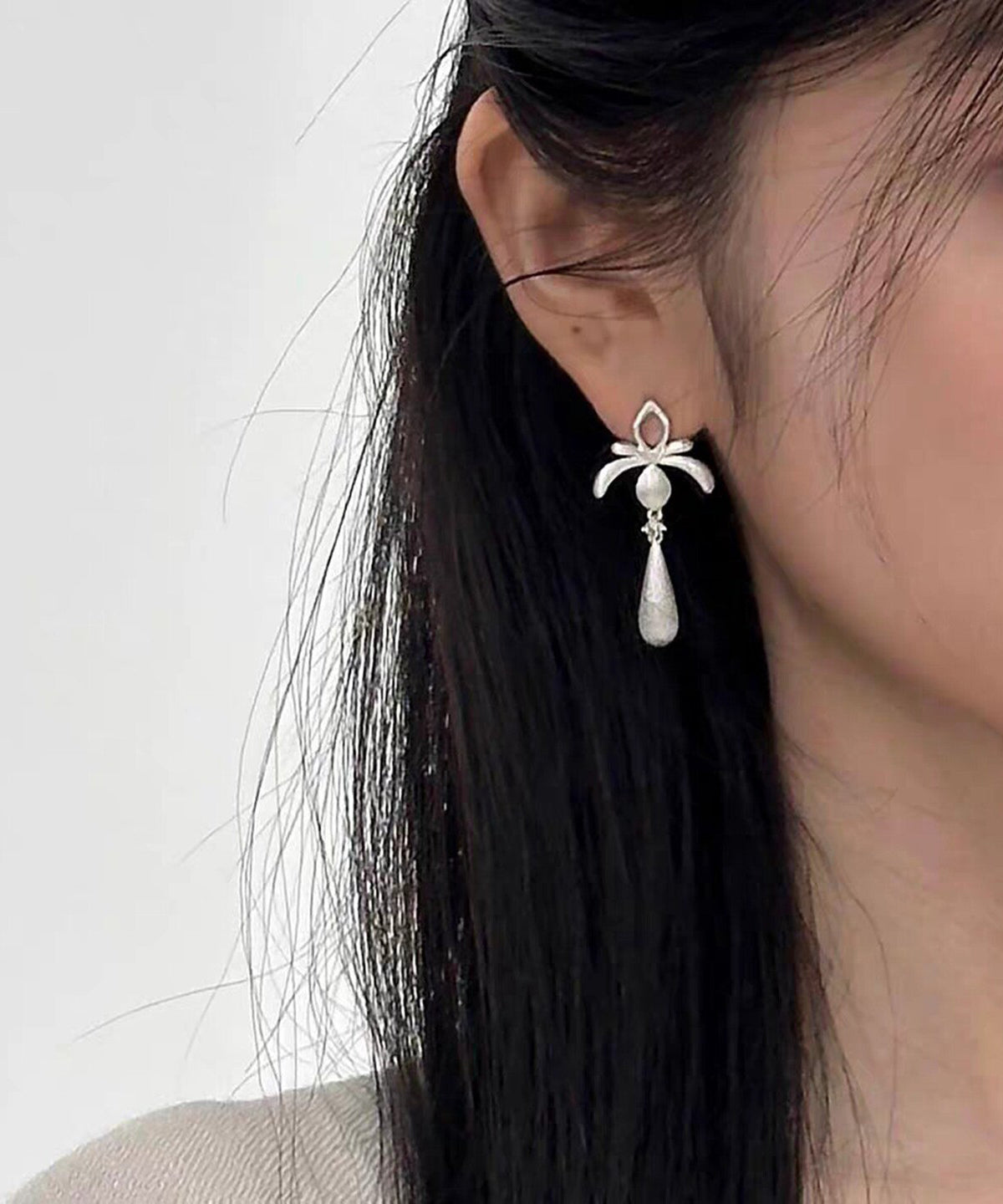 Original Design Silk Sterling Silver Hollow Out Water Droplet Drop Earrings