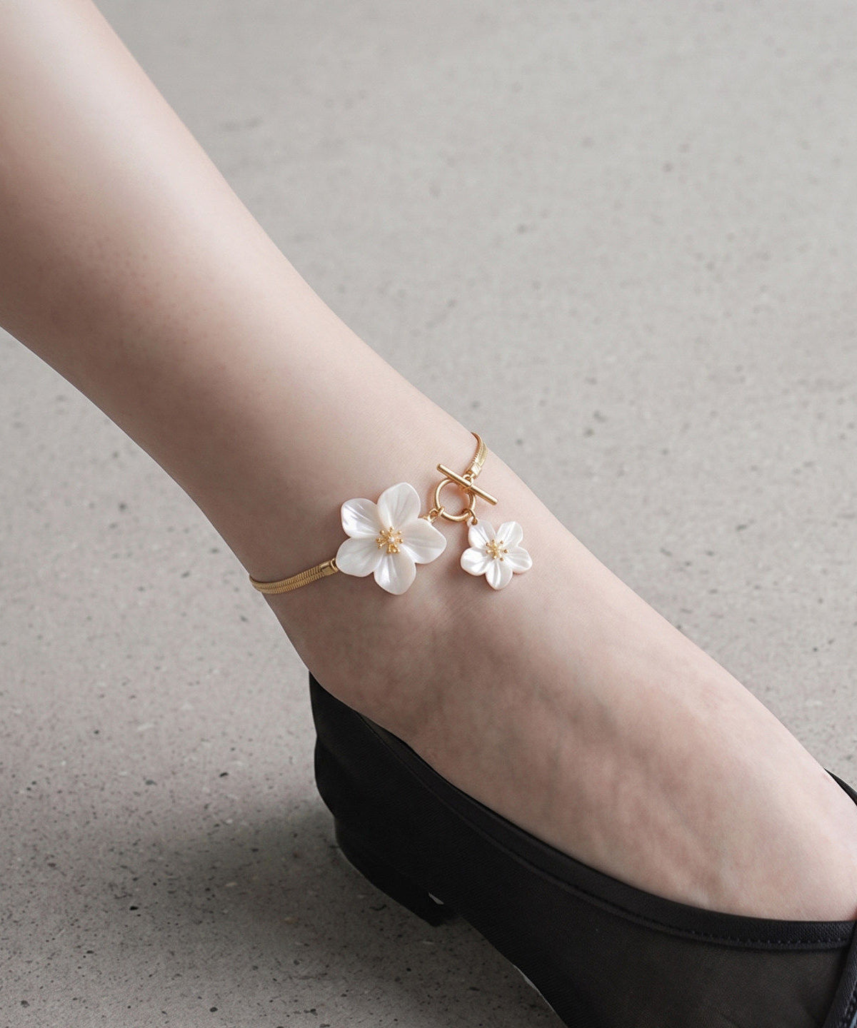 Original Design White Copper Alloy Floral Anklets