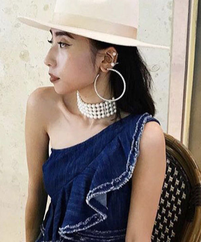 Pendientes de aro circulares de perlas blancas de gran tamaño