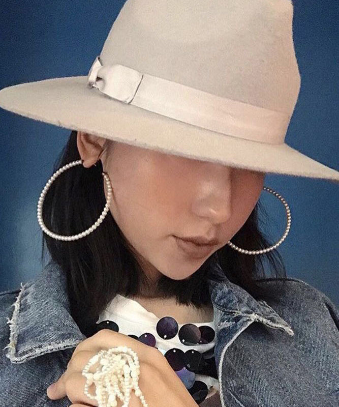 Pendientes de aro circulares de perlas blancas de gran tamaño