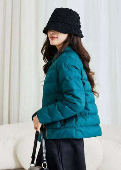 Wintermäntel mit Taschen, Entendaunenfüllung und Stickerei in Pfauenblau