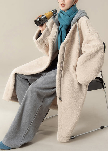 Wintermantel in Übergröße, aprikosenfarben, mit Kapuze, Reißverschluss und Patchwork-Design, Teddyfell-Kunstpelz