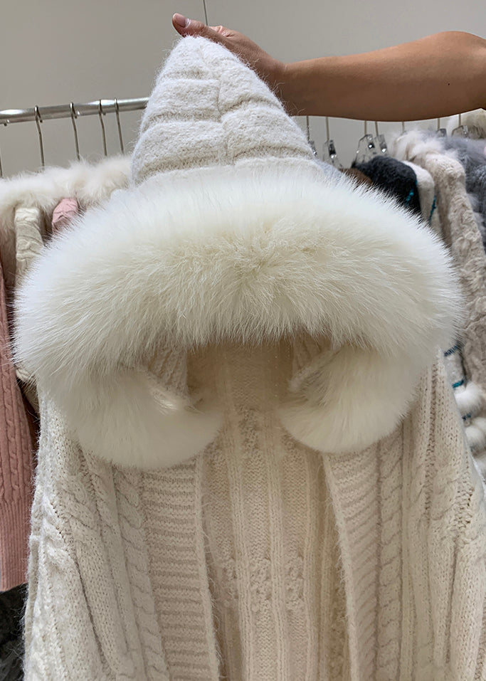 Beige Strickjacke mit Kapuze, Taschen und Patchwork-Design in Übergröße für den Winter