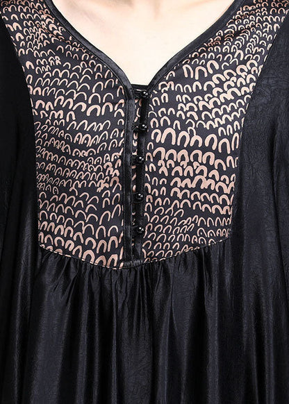 Plus Size Schwarzes Knöchelkleid aus Seide mit asymmetrischem Print