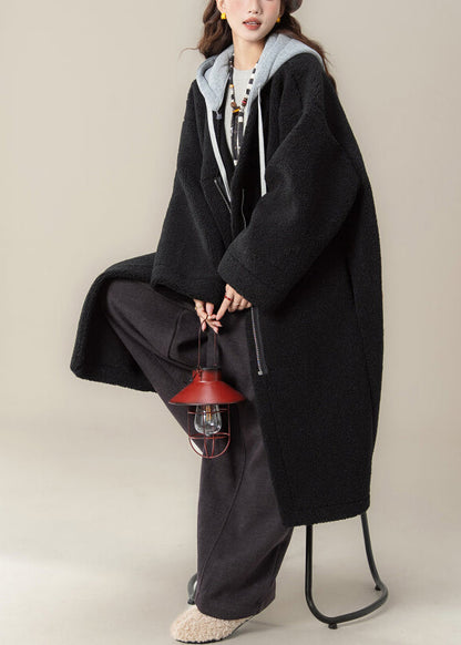 Schwarzer Teddy-Kunstpelzmantel in Übergröße mit Kapuze, Reißverschluss und Patchwork-Design, Winter