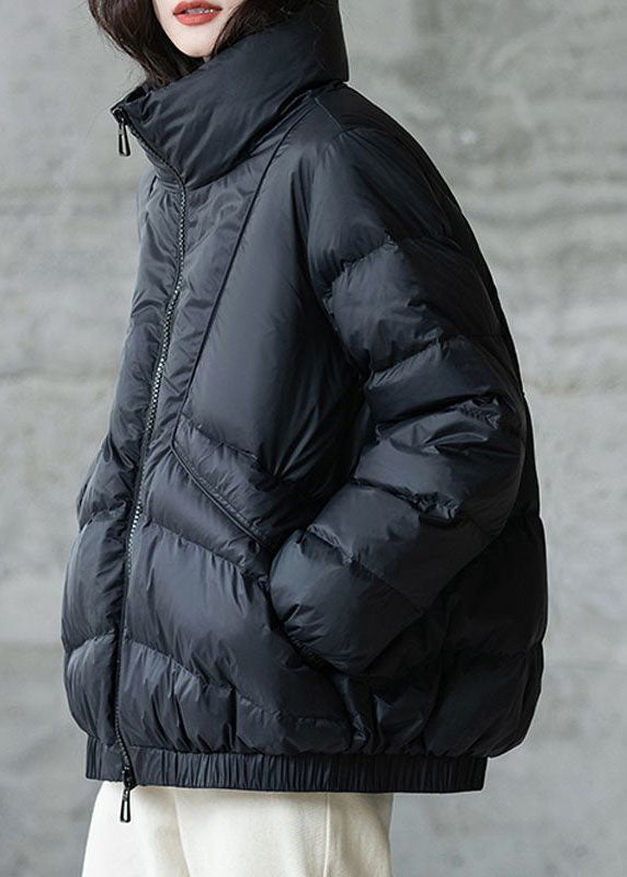 Übergröße Schwarzer Wintermantel mit Stehkragen und Reißverschluss