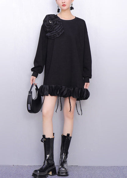 Schwarzes, geblümtes Baumwoll-Tageskleid in Übergröße mit Quasten in Frühlingsgröße