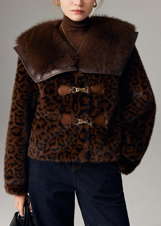Winterjacke in Übergröße aus Schokoladenbraunem Leoparden-Patchwork-Nerzsamt