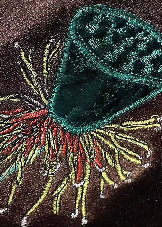 Zweiteiliges Set aus besticktem Patchwork-Samt in Übergröße, kaffeebraun, für den Frühling