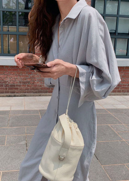 Elegantes grau-blaues Hemdblusenkleid aus Baumwolle mit Knöpfen in Übergröße