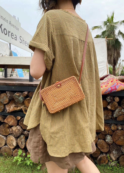 Top de lino a rayas con patchwork verde de talla grande y manga corta