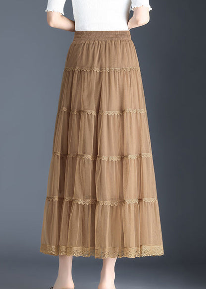 Khakifarbener, gestufter Herbstrock aus Spitze in Übergröße