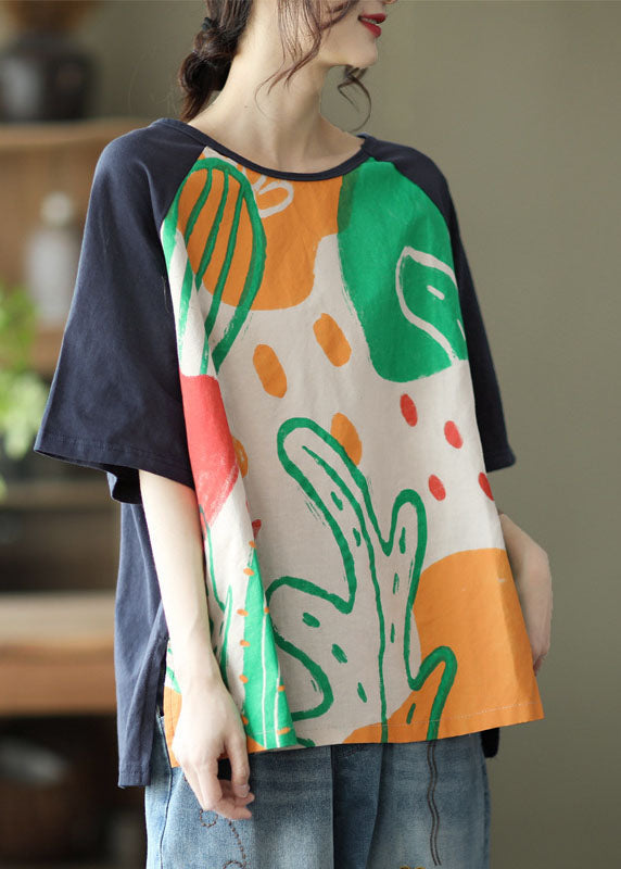 Camisa con abertura lateral y estampado azul marino de talla grande, media manga