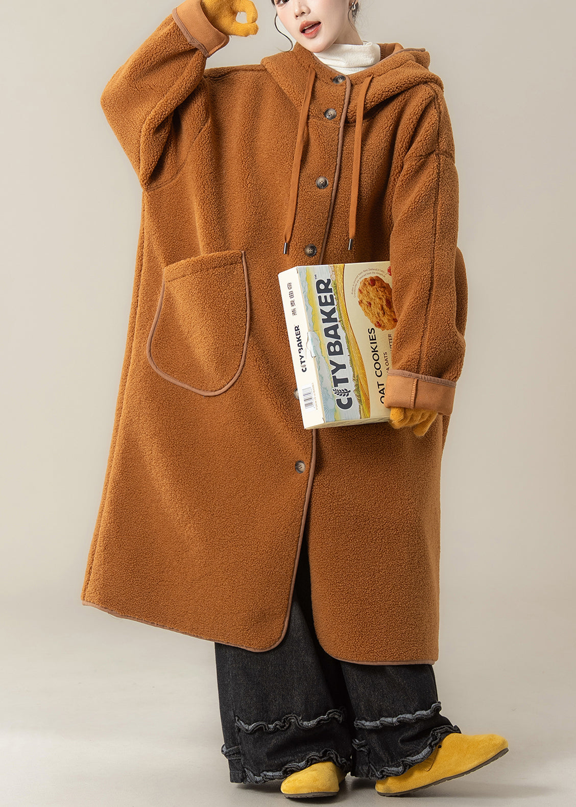 Abrigos de piel sintética de peluche con bolsillos y capucha de color naranja de talla grande para invierno