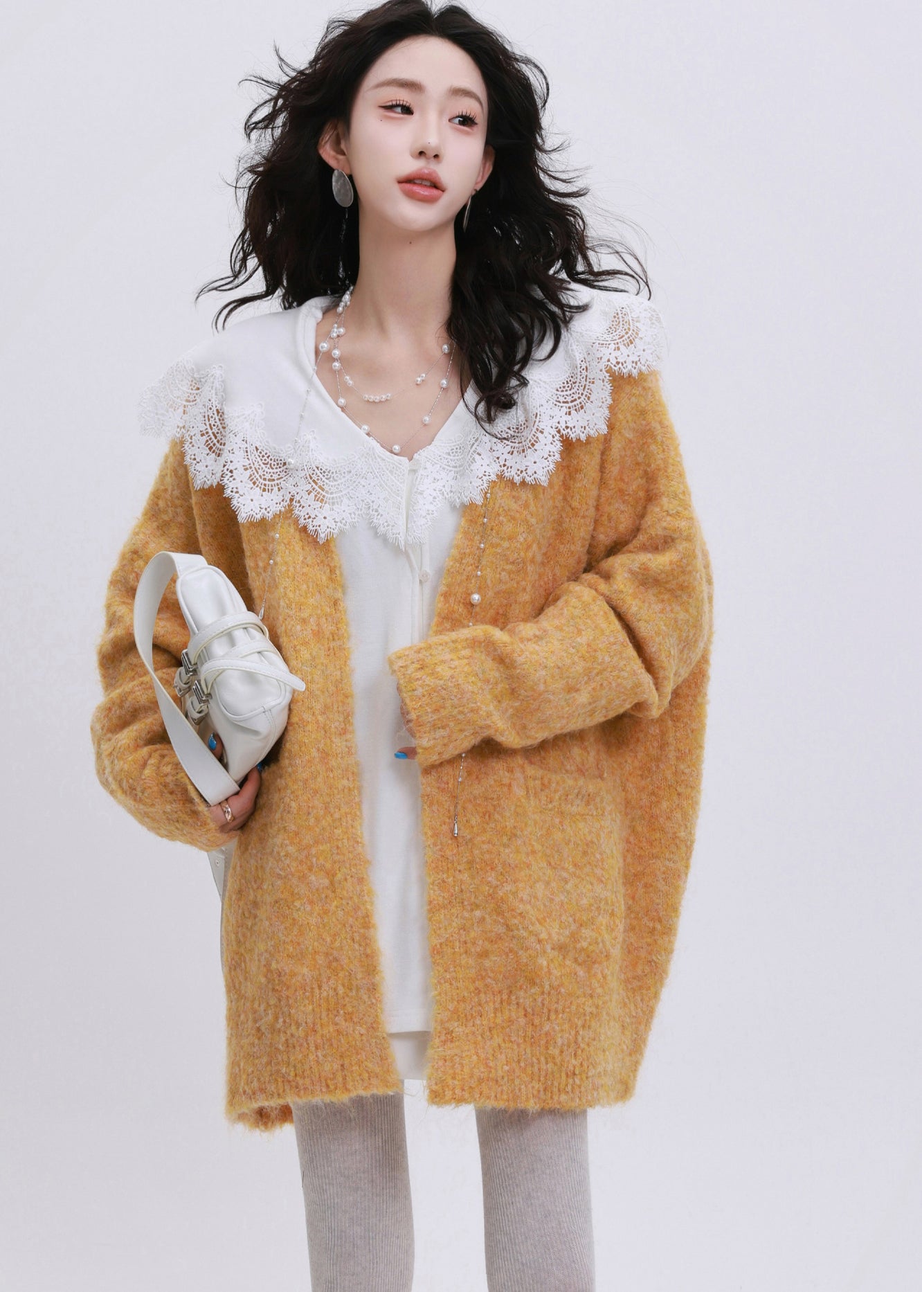 Oversize-Strickjacke in Orange mit großen Taschen, Wintergröße