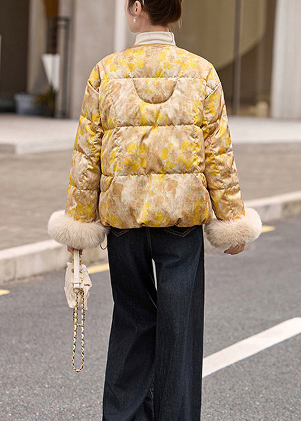 Chaqueta de plumón de pato con parches de piel y botones orientales de color amarillo de talla grande para invierno