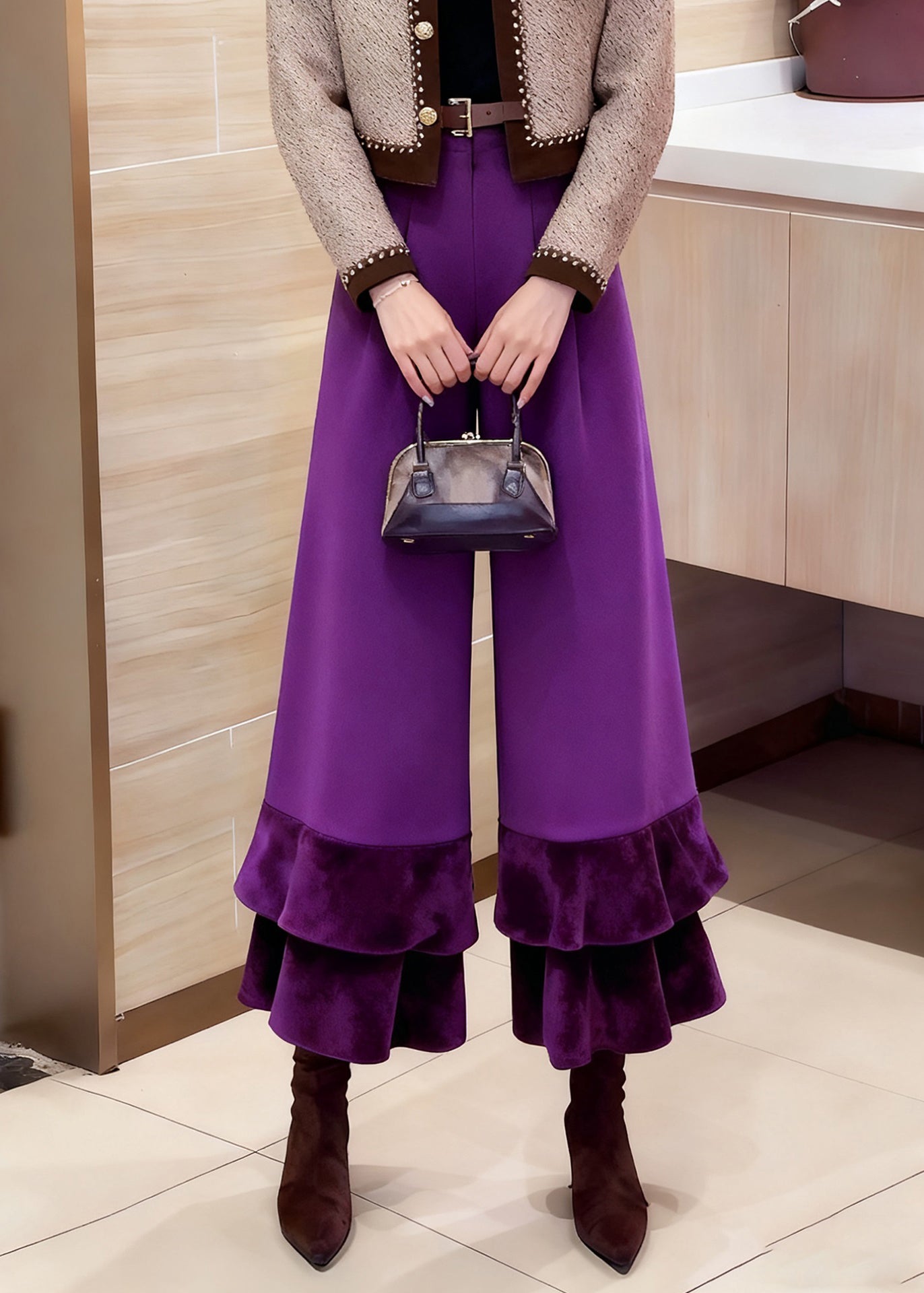 Pantalones cortos de algodón liso con cintura alta y bolsillos morados y volantes