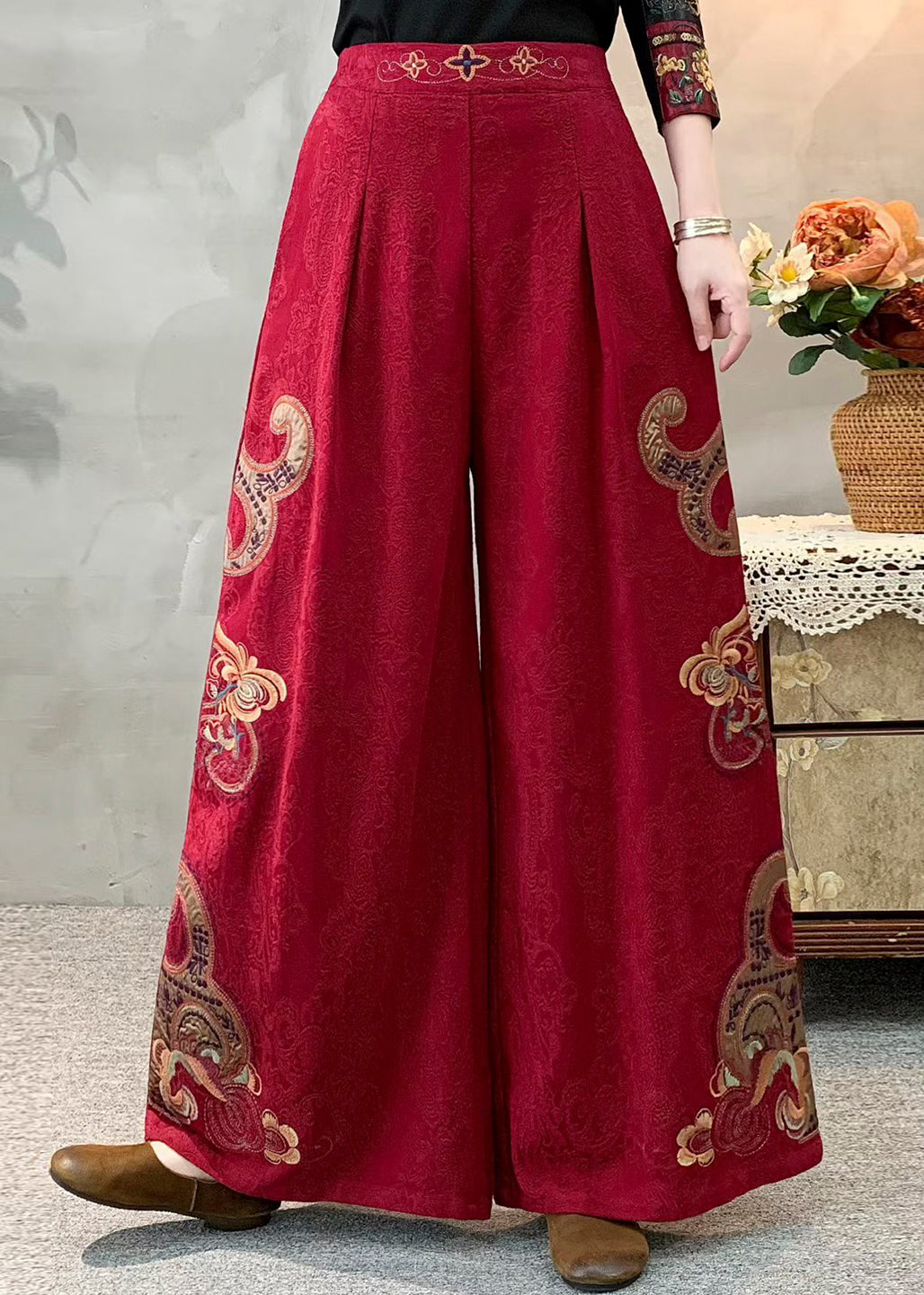 Rote Jacquard-Leinenhose mit weitem Bein, bestickt, Frühling