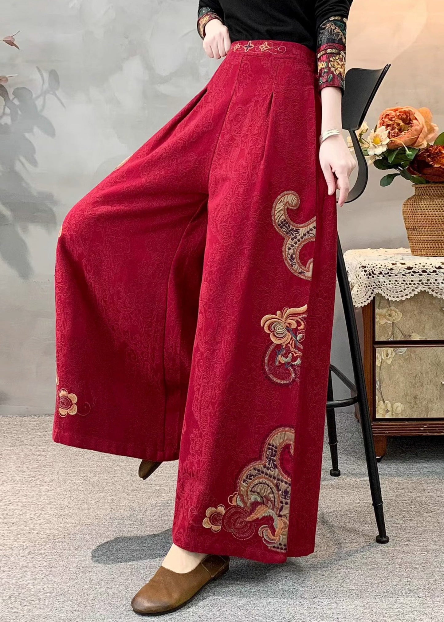 Rote Jacquard-Leinenhose mit weitem Bein, bestickt, Frühling