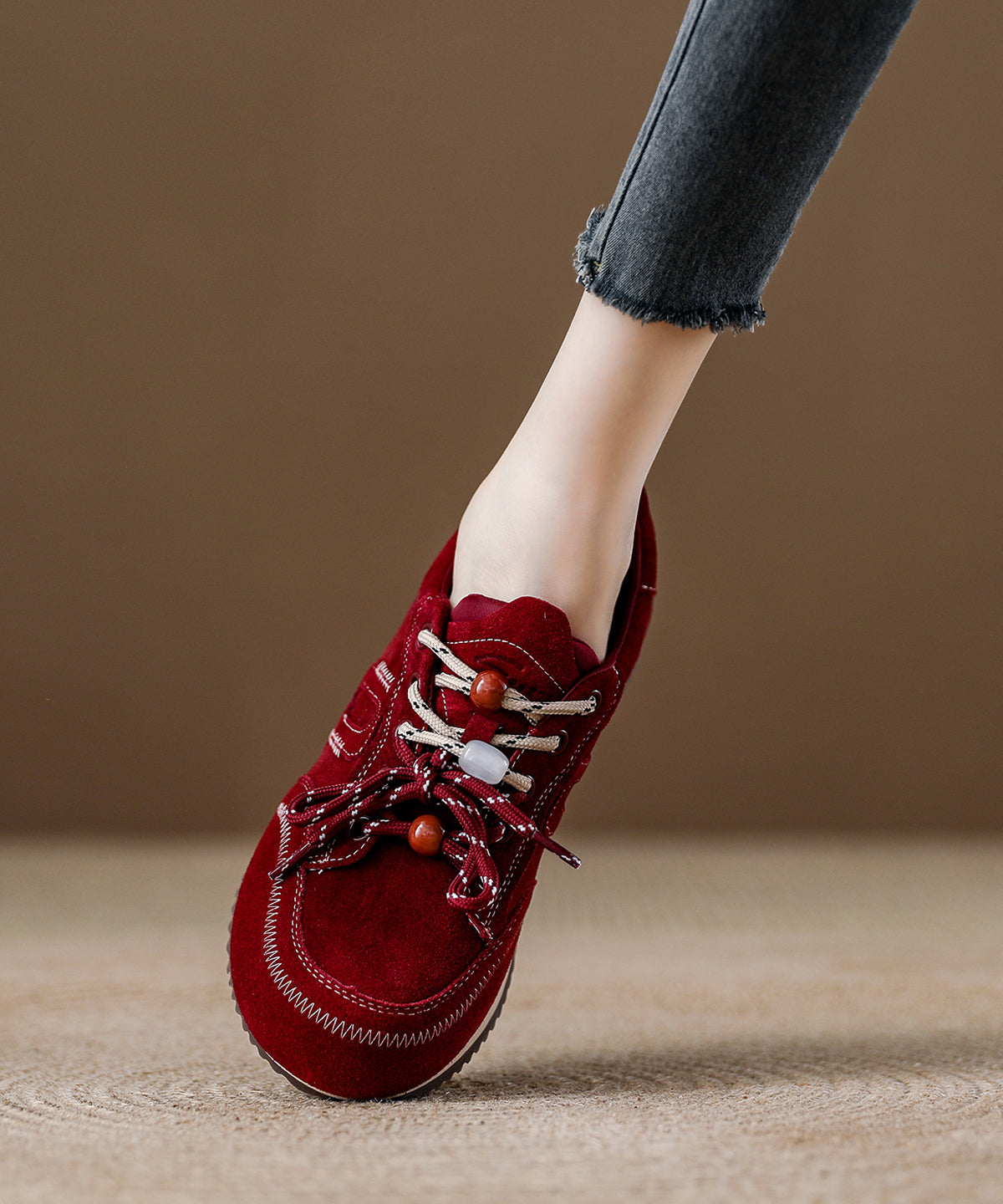 Rote Wildleder-Plateau-Ballerinas mit Schnürung