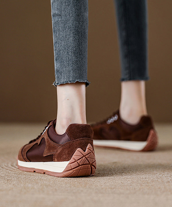 Zapatos planos de ante con plataforma y cordones rojos para mujer